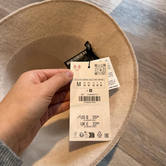 hat - Picture 7 of 7